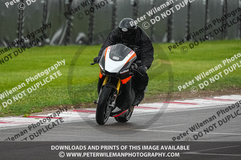 donington no limits trackday;donington park photographs;donington trackday photographs;estoril;event digital images;motorbikes;no limits;no limits trackdays;peter wileman photography;portugal;trackday;trackday digital images;trackday photos
